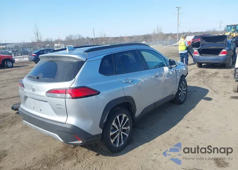 2023 Toyota Corolla Cross Xle z USA, uszkodzony, nr VIN 7MUDAABG8PV051290